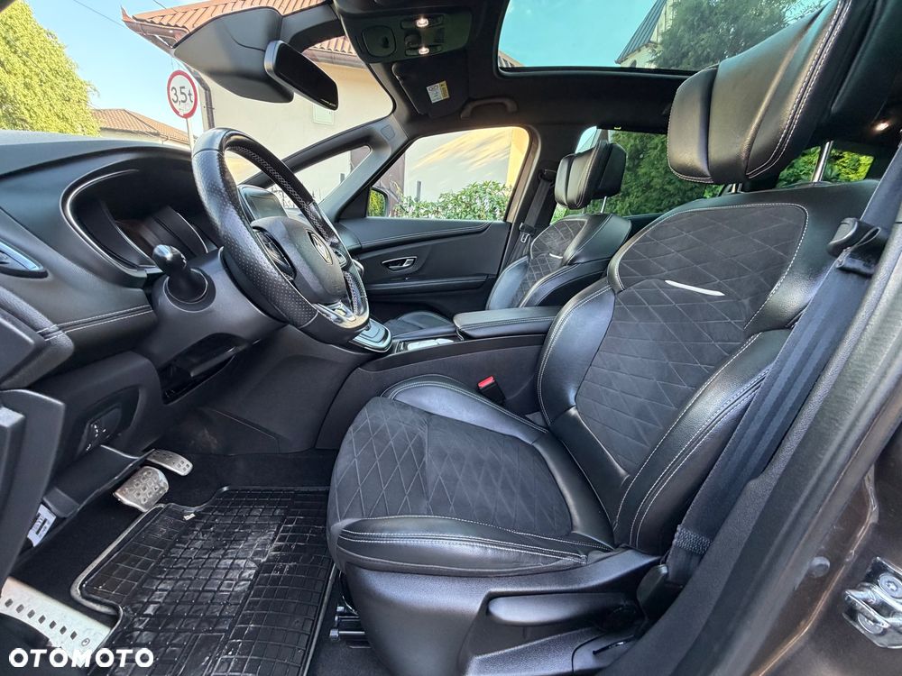 Renault Grand Scenic TCe 140 GPF EDC BLACK EDITION - 18