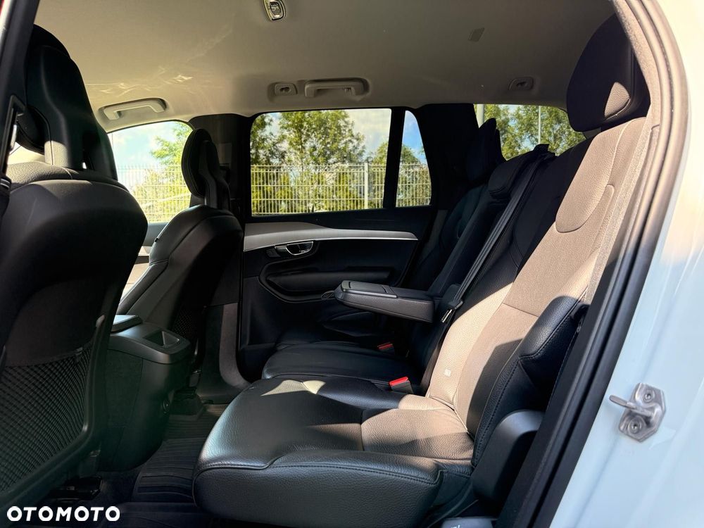 Volvo XC 90 - 31