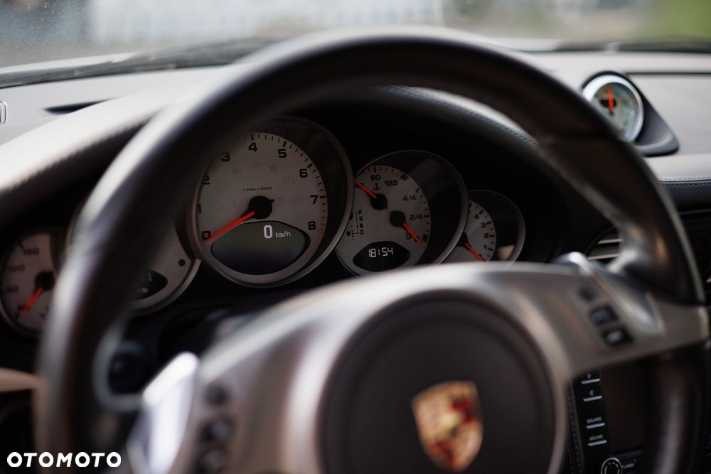 Porsche 911 - 16