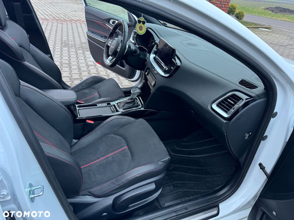 Kia ProCeed 1.5 T-GDI GT Line DCT - 31