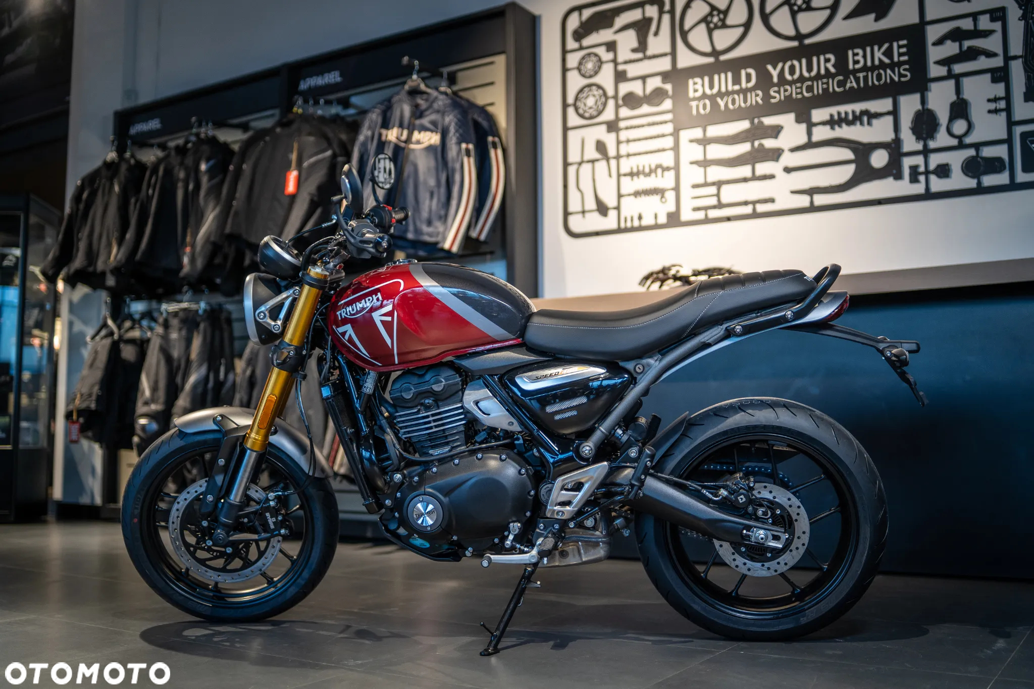 Triumph Inny - 11