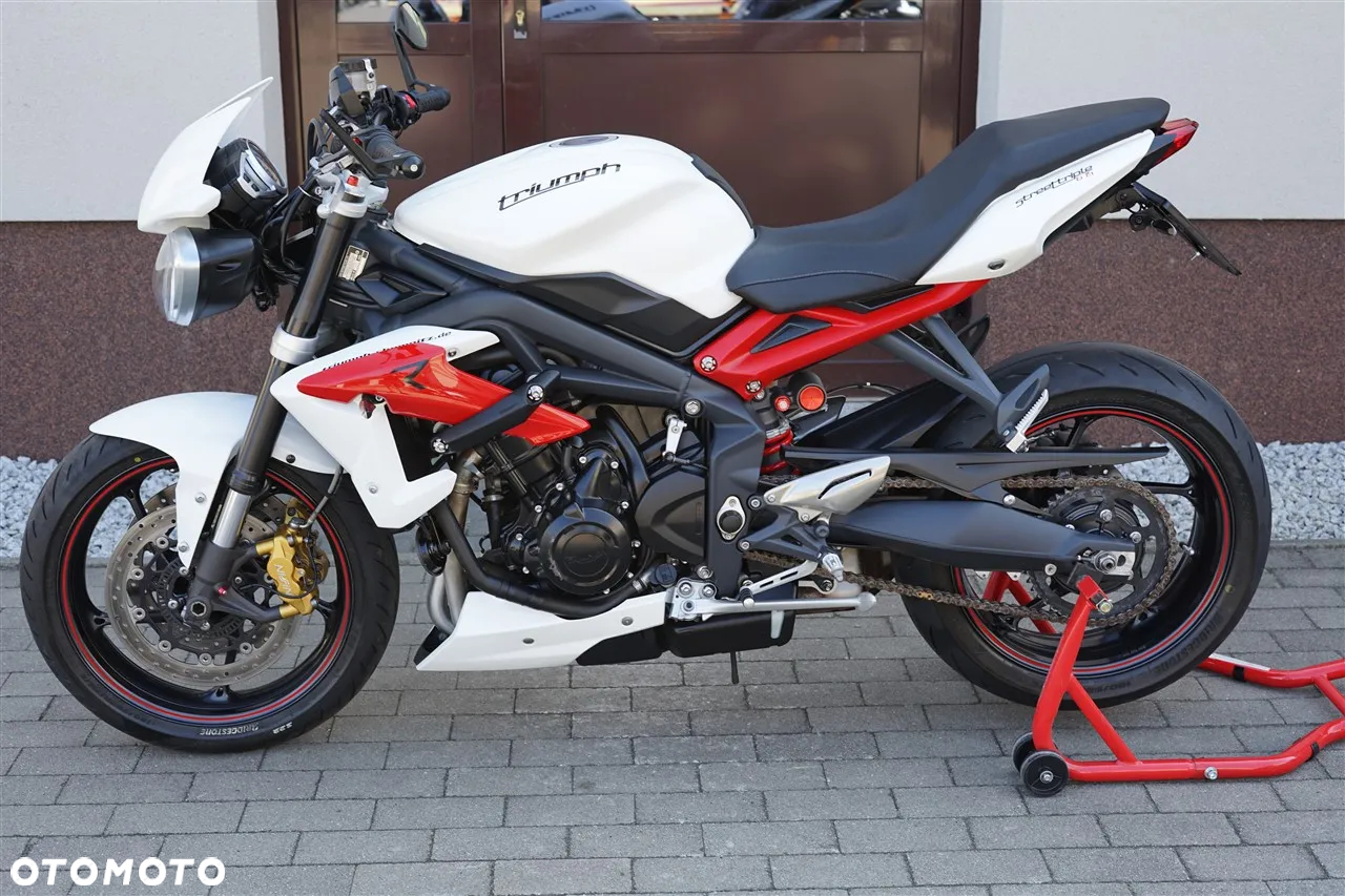 Triumph Street Triple - 21