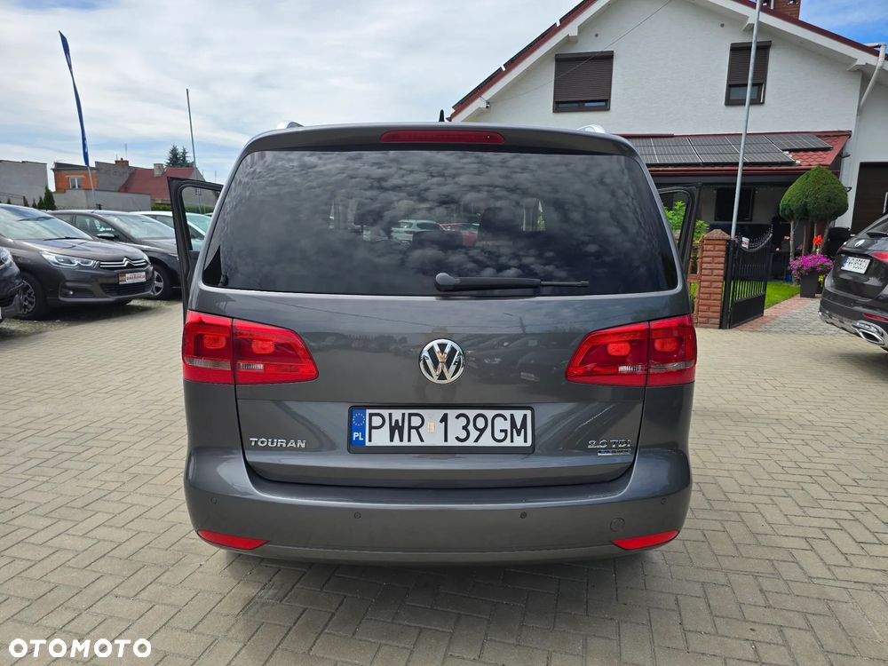 Volkswagen Touran - 24