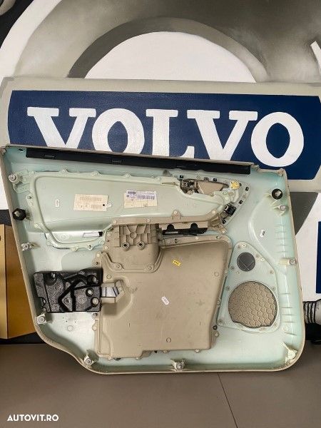 Fata de usa dreapta fata Volvo XC60 6635777, 30766388 - 5