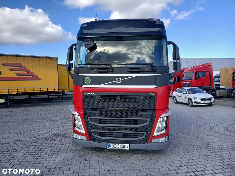 Volvo FH460 Mega - 2