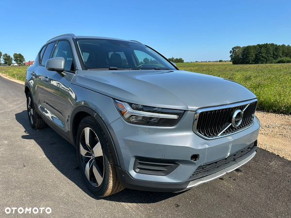 Volvo XC 40 T5 AWD Momentum
