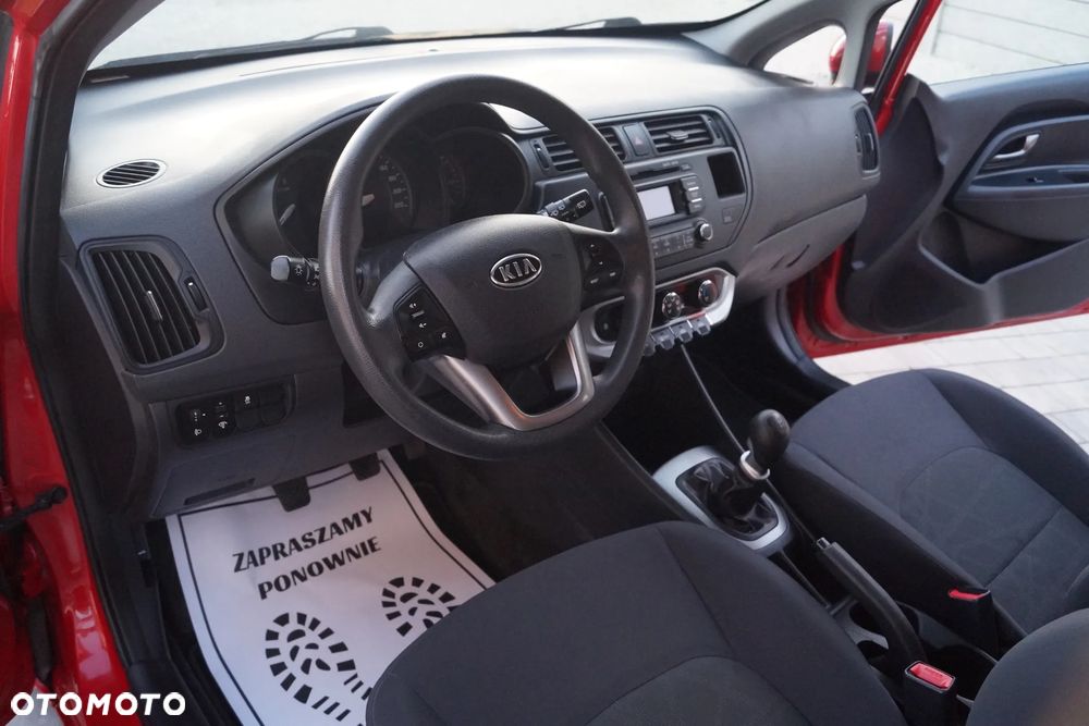 Kia Rio - 23