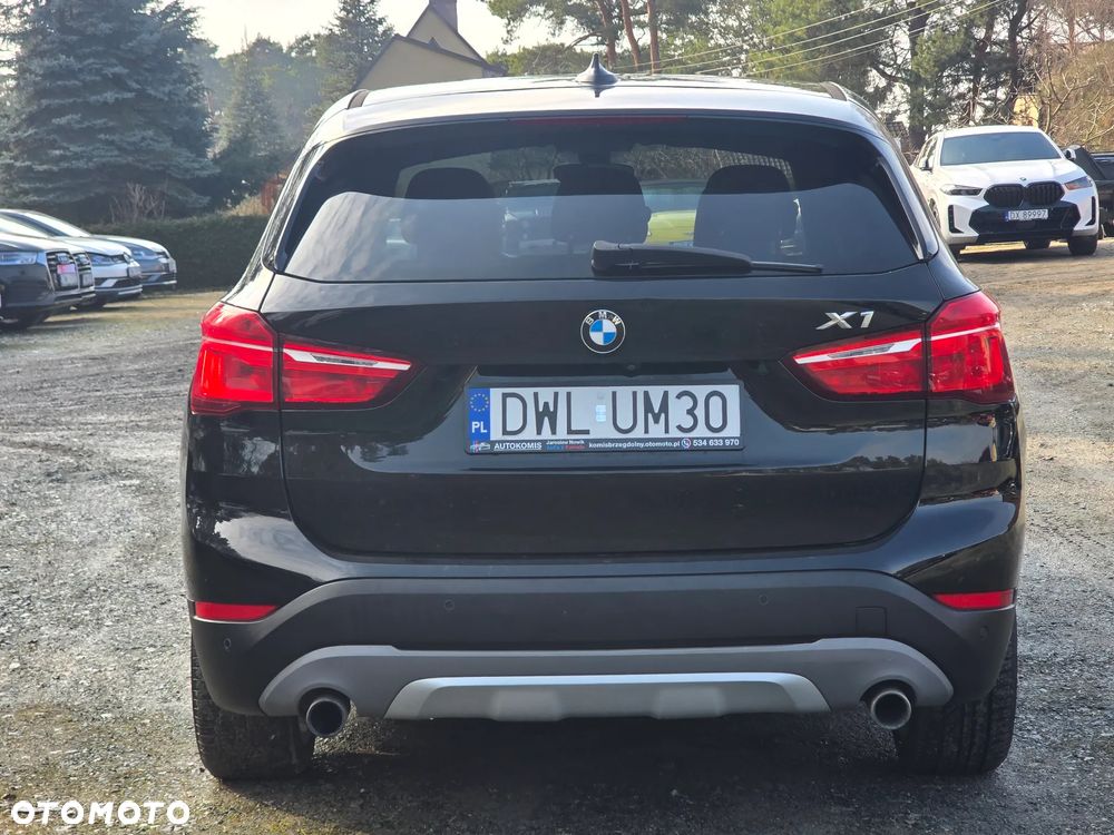 BMW X1 xDrive25i GPF xLine - 9