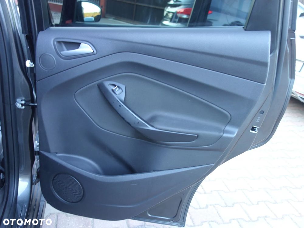 Ford C-MAX 2.0 TDCi Start-Stop-System Titanium - 22