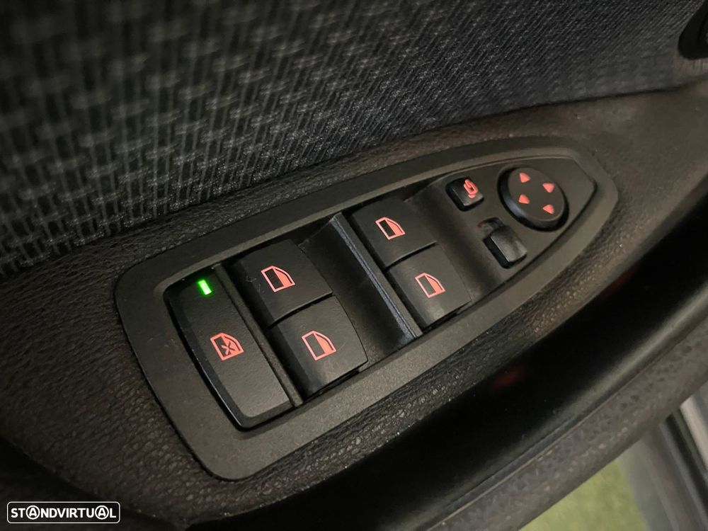 BMW X2 25 e xDrive - 32