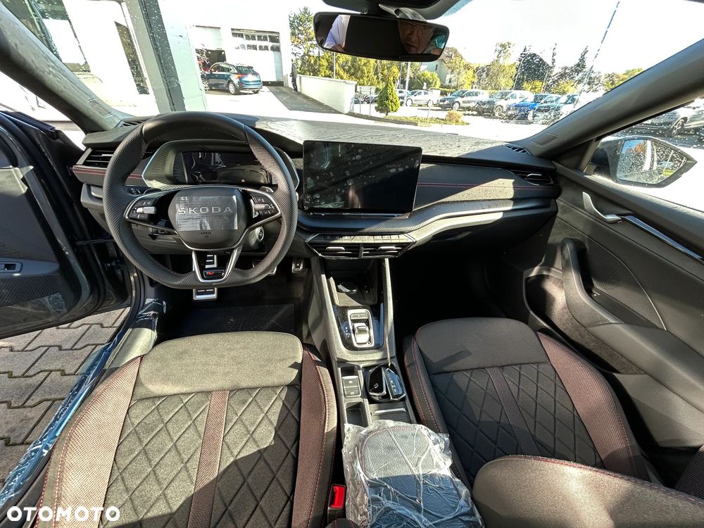 Skoda Octavia 2.0 TSI RS DSG - 16