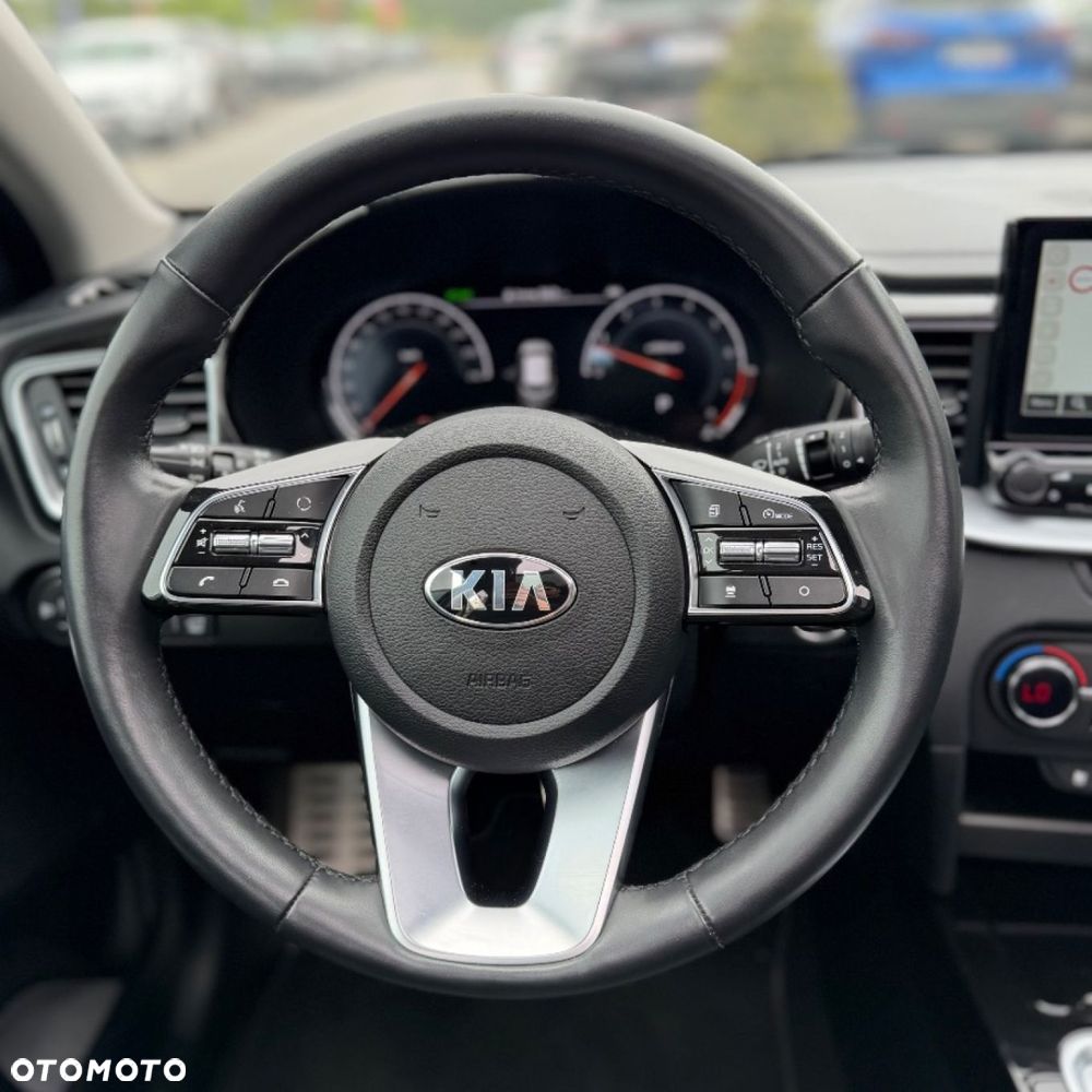 Kia XCeed - 23