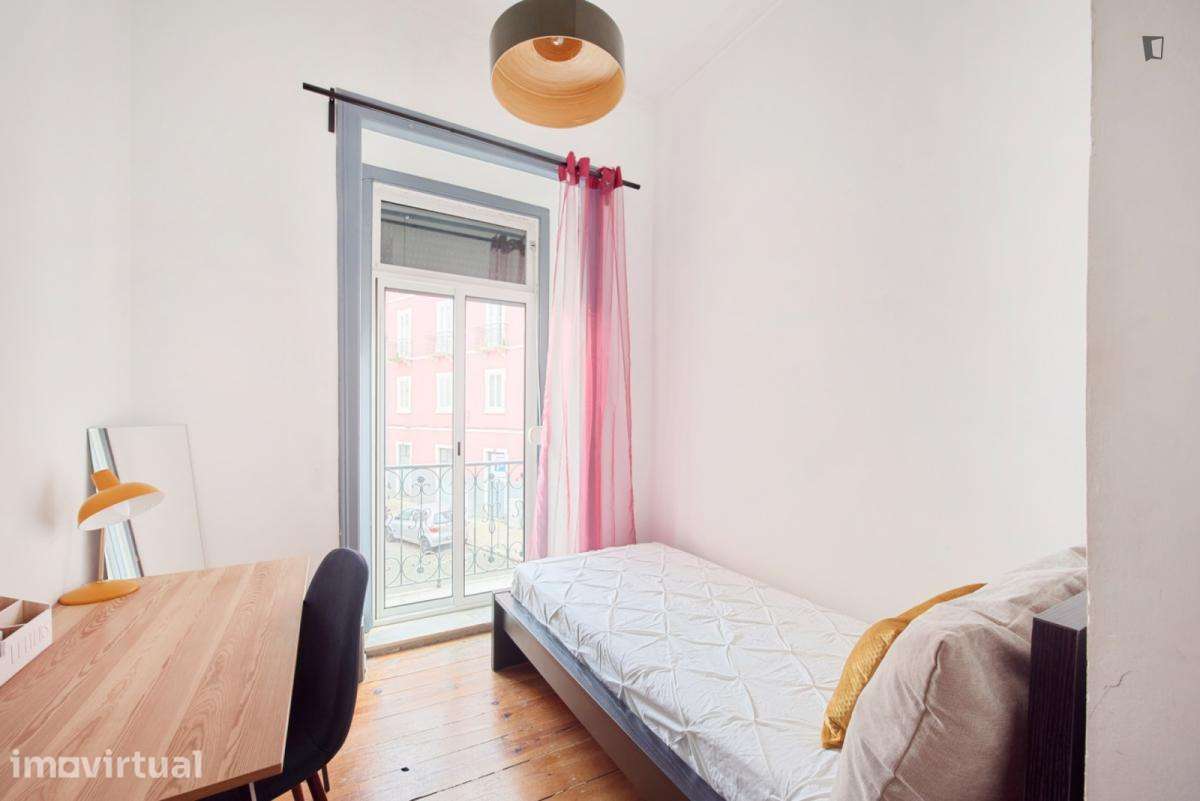 Quarto - localizado em Arroios Lisbon - Grande imagem: 5/18
