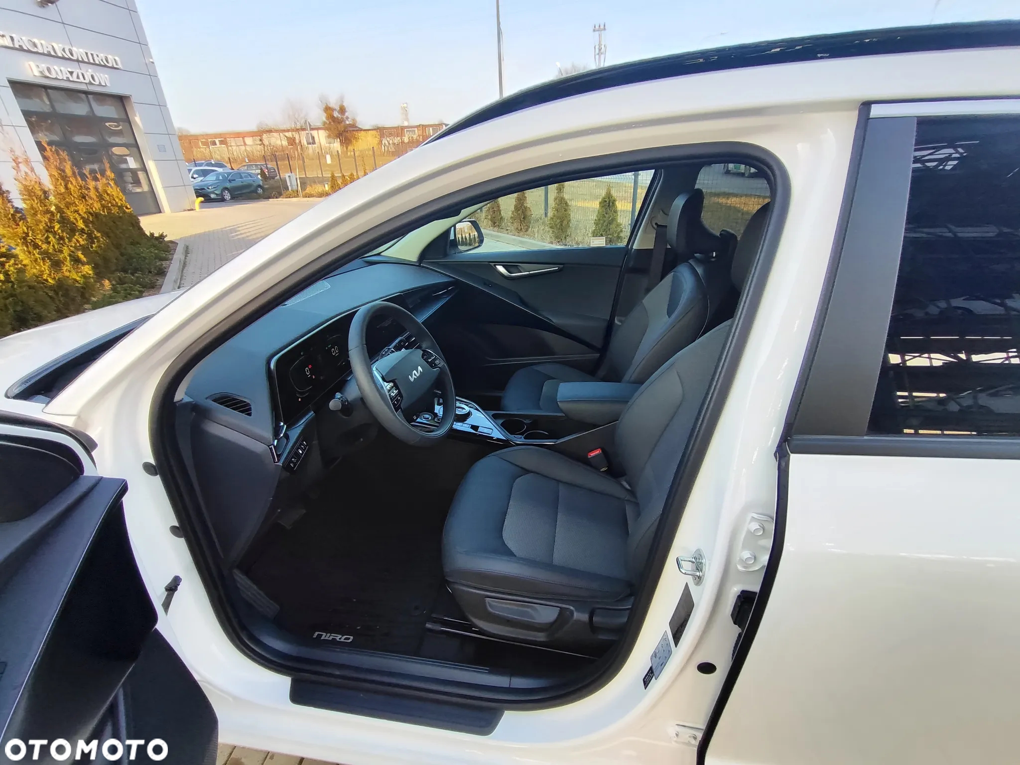 Kia Niro 1.6 GDI Plug-In Hybrid L - 11