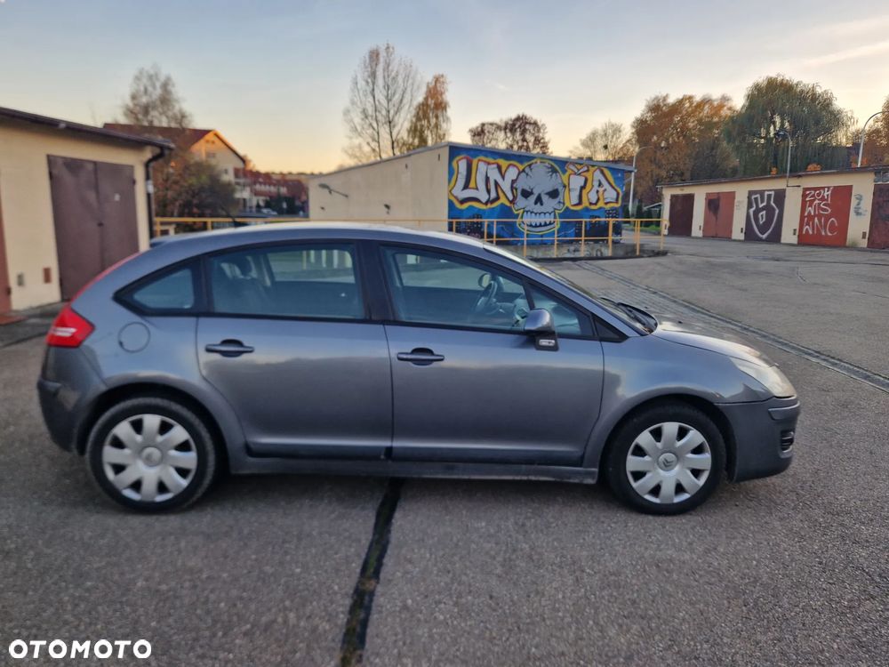 Citroën C4 VTi 120 Exclusive - 3