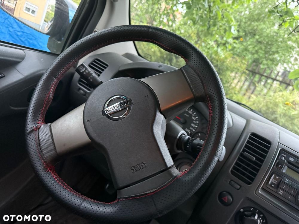Nissan Navara 2.5 TDi Base / XE - 6