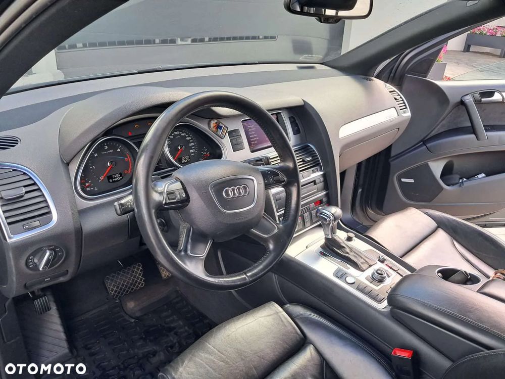 Audi Q7 - 12