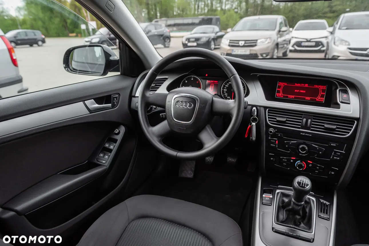 Audi A4 Avant 2.0 TDI DPF S line Sportpaket - 22