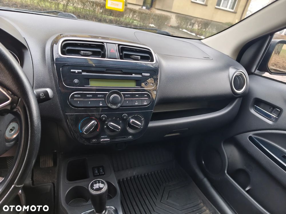 Mitsubishi Space Star - 8