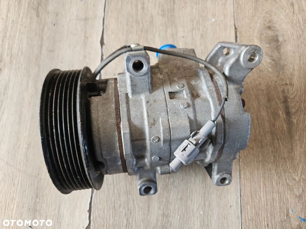 Sprężarka pompa klimatyzacji Toyota HILUX 3,0 D4D 447280-2470 - 2