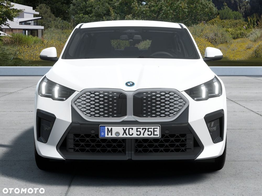 BMW iX2 eDrive20 - 3