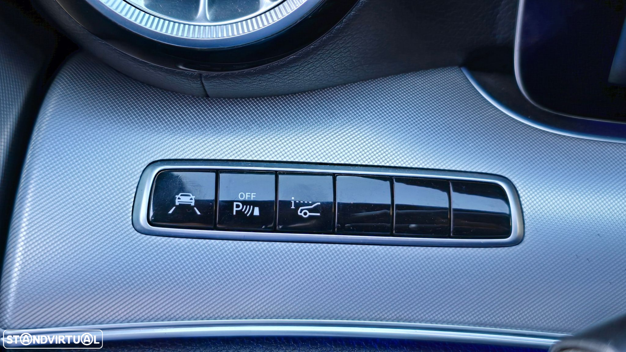 Mercedes-Benz E 220 - 13