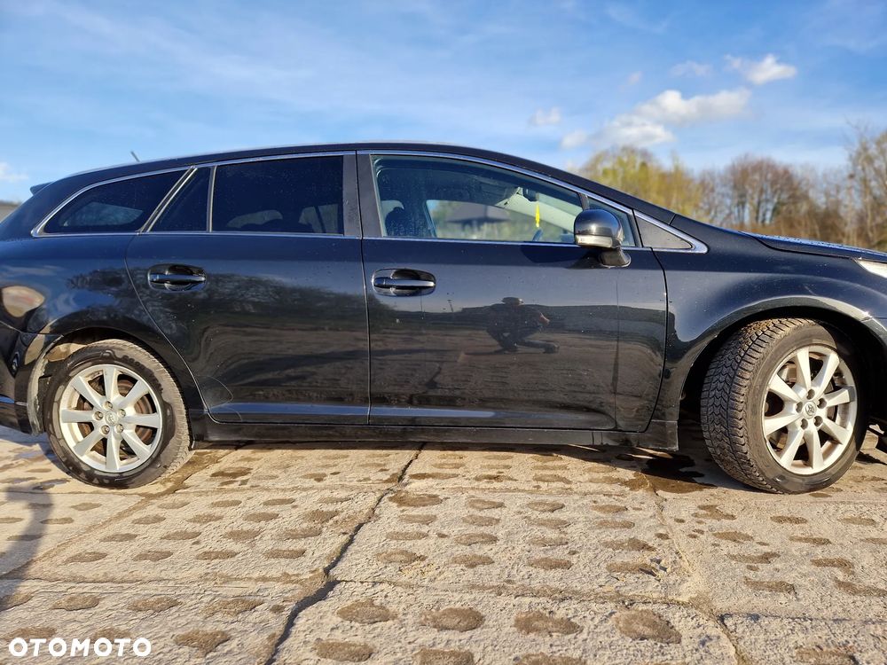 Toyota Avensis 2.2 D-4D Sol Plus - 3