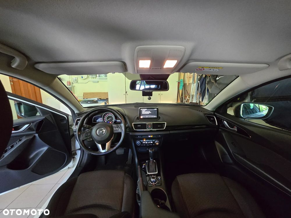 Mazda 3 - 9