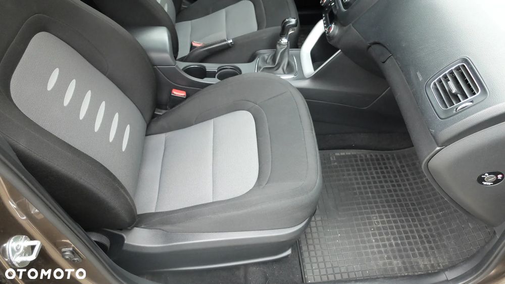 Kia Ceed Cee'd 1.6 GDI L - 17