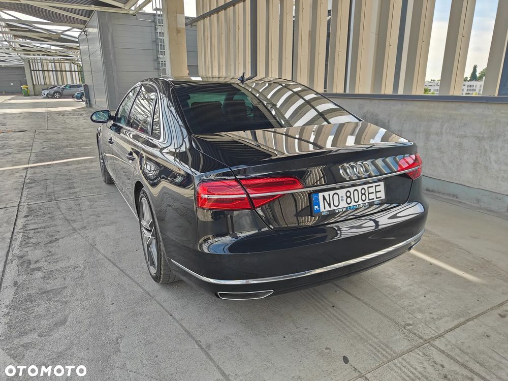 Audi A8 - 7