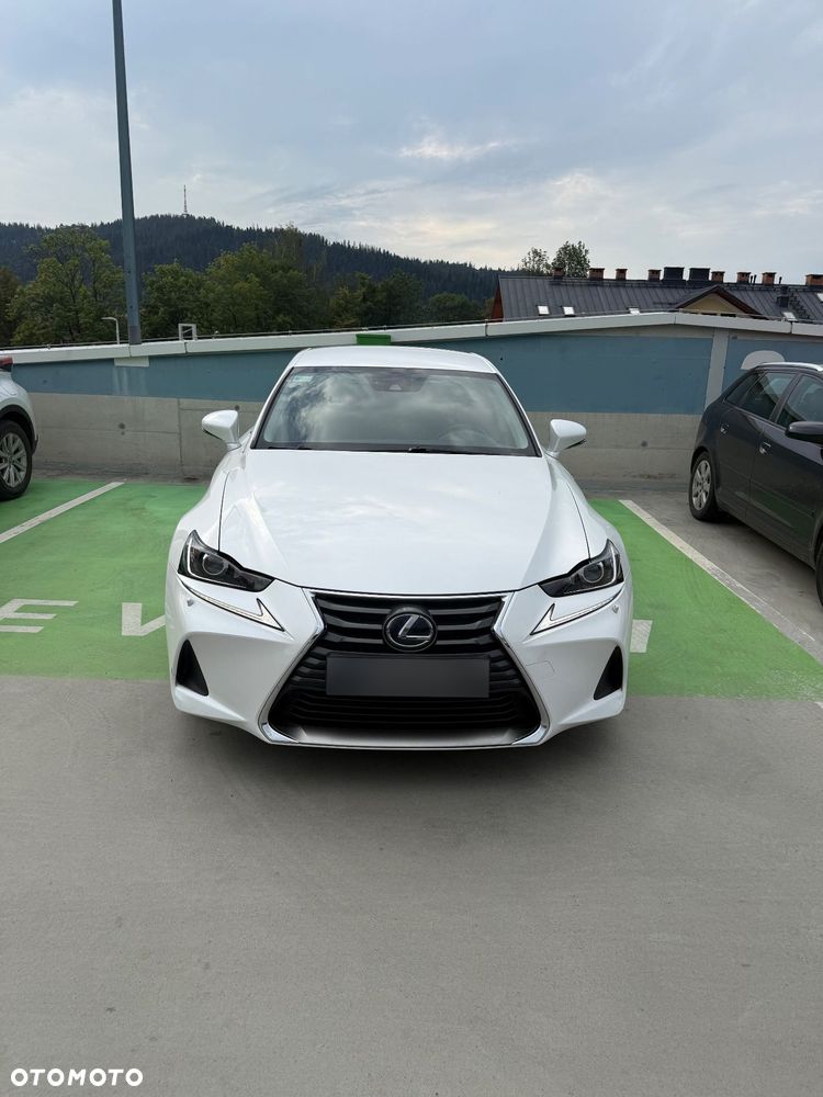 Lexus IS 300h Business Edition - 5