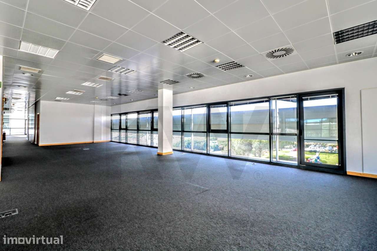 Escritório Prime de 183 m2 no Edifício Qualidade - Taguspark - Grande imagem: 3/7