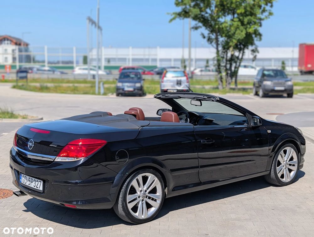 Opel Astra 1.9 CDTI Cosmo - 2