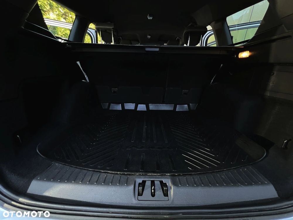 Ford Kuga 1.5 EcoBlue ST-LINE - 36