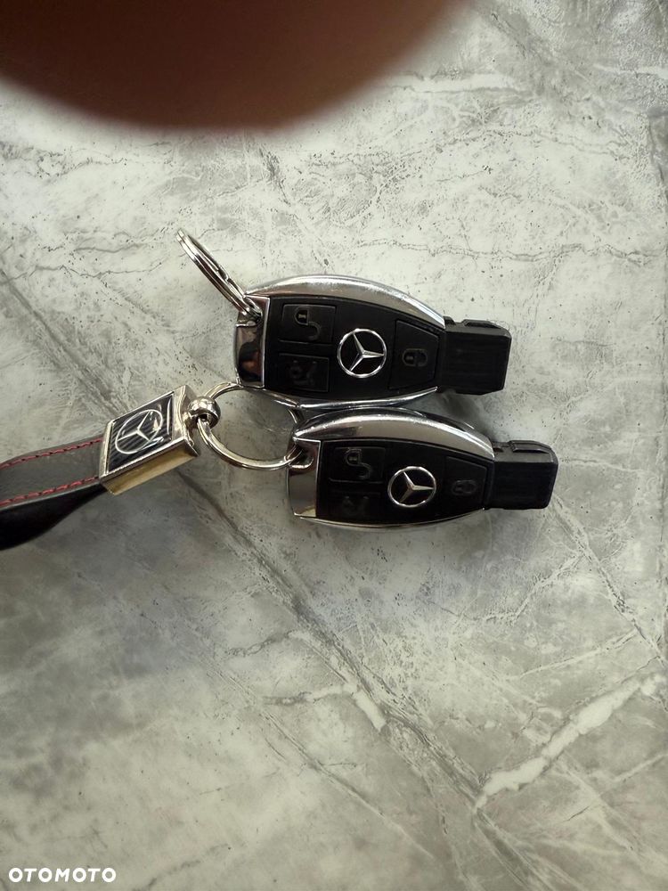 Mercedes-Benz Klasa C 200 9G-TRONIC AMG Line - 38