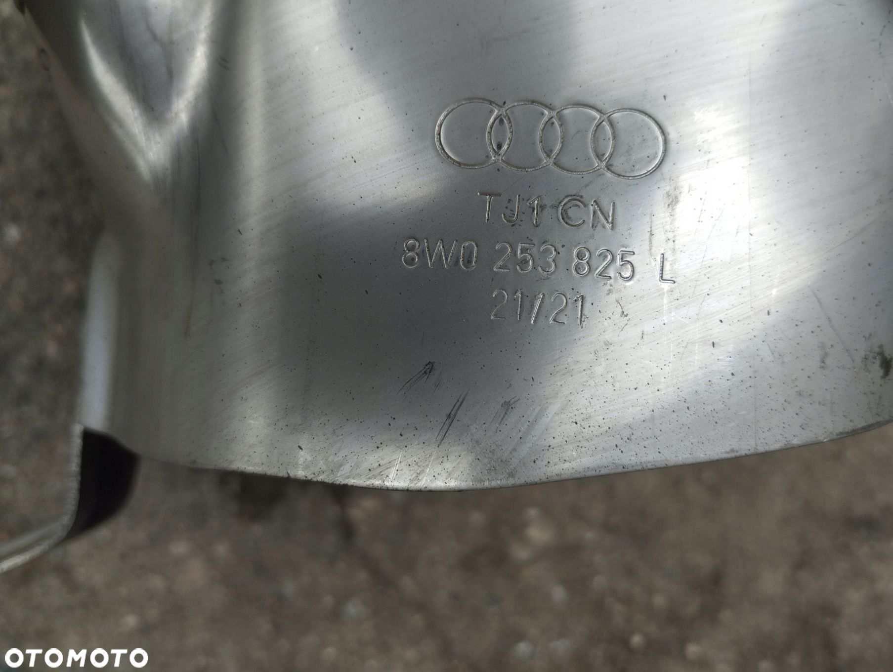 Końcówka wydechu lewa Audi A4 B9 8W 8W0253825L - 7