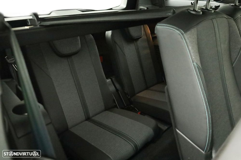 Peugeot 5008 1.2 Hybrid Allure Pack e-DCS6 - 24