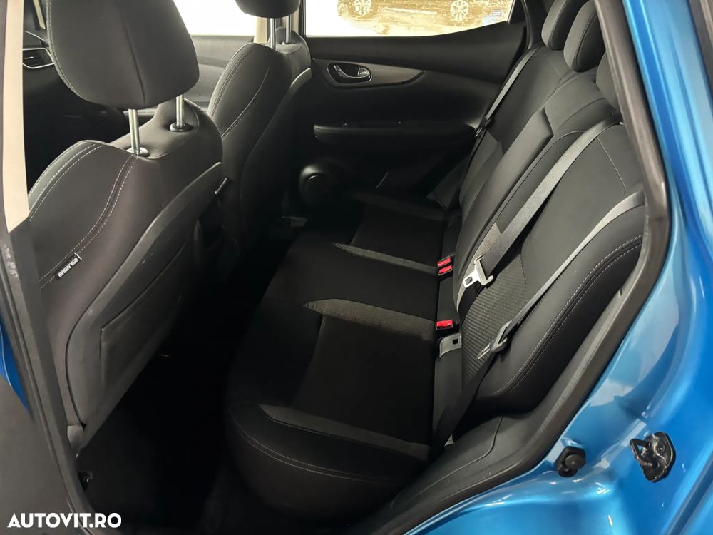 Nissan Qashqai 1.3 DIG-T N-CONNECTA - 37