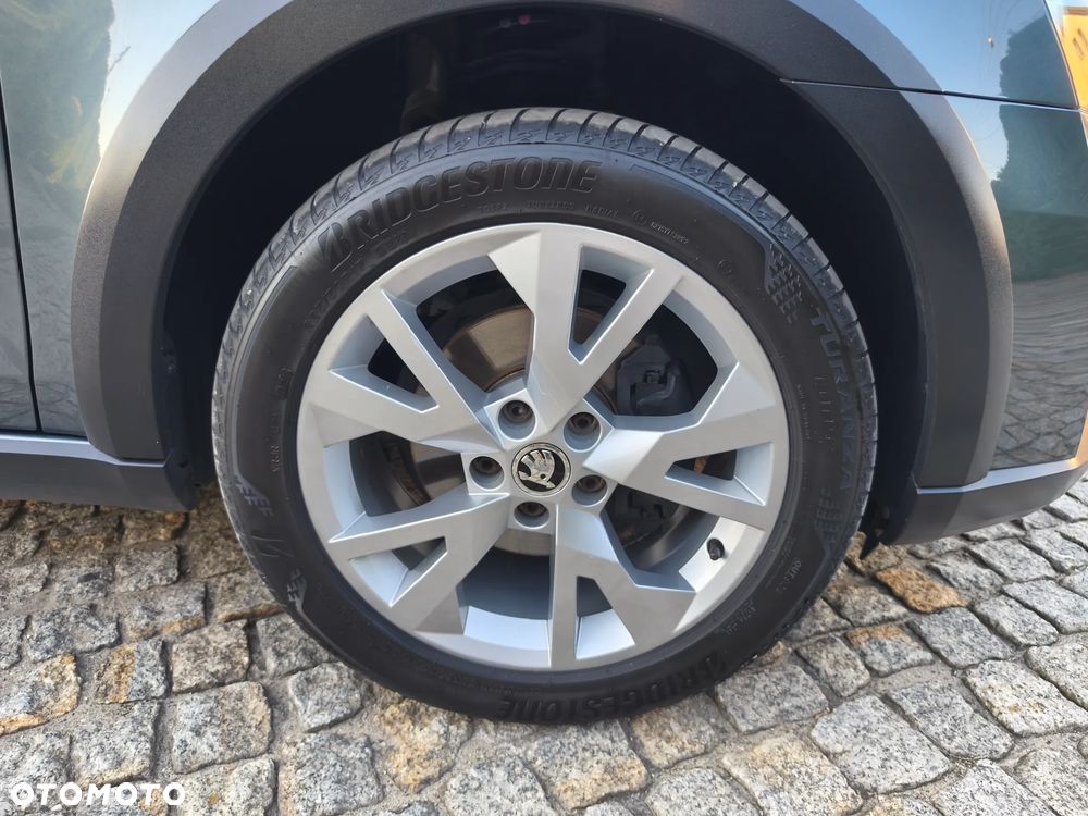 Skoda Octavia 2.0 TDI (Green tec) 4x4 Scout - 17