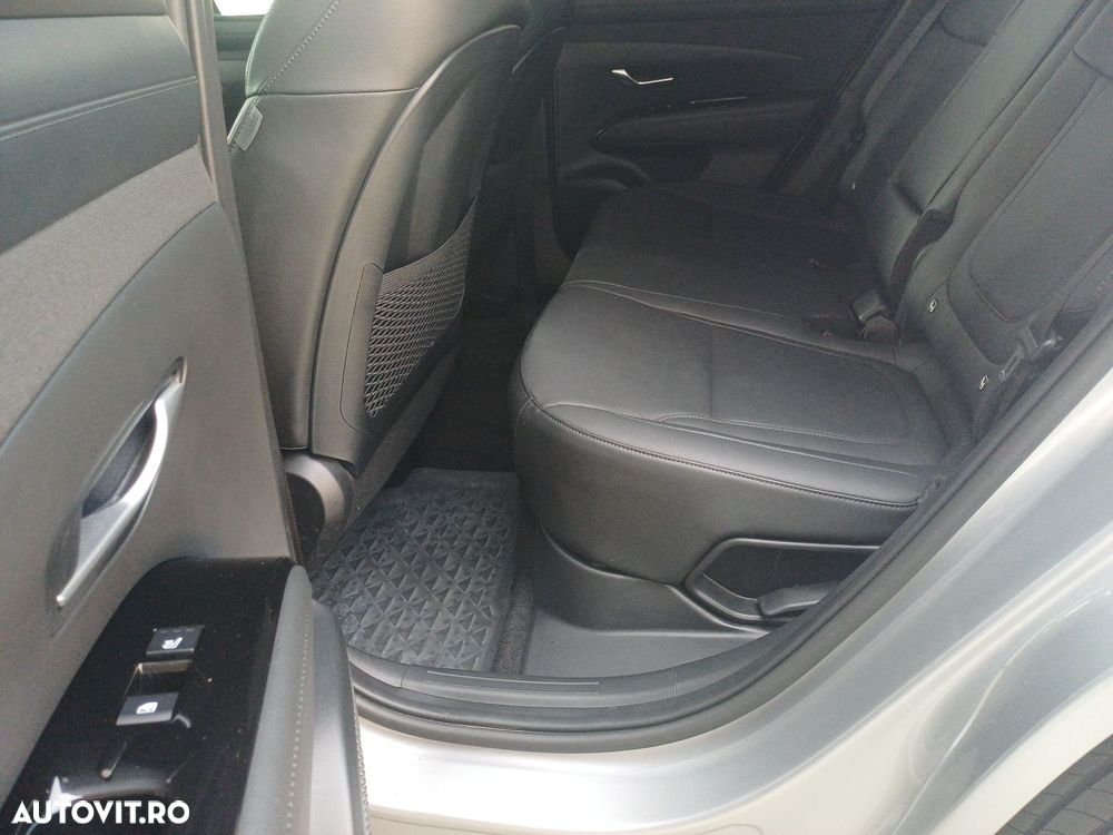 Hyundai Tucson 1.6 l 215 CP 4WD 6AT HEV Luxury - 22