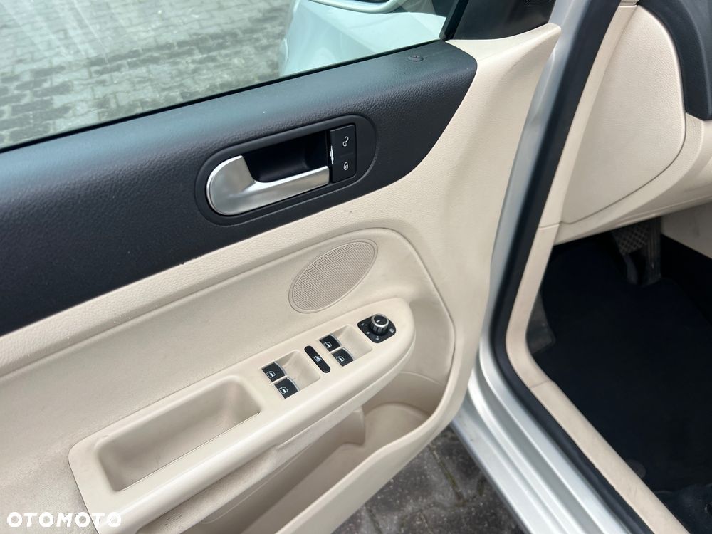 Volkswagen Golf Plus 1.4 TSI DSG Highline - 15