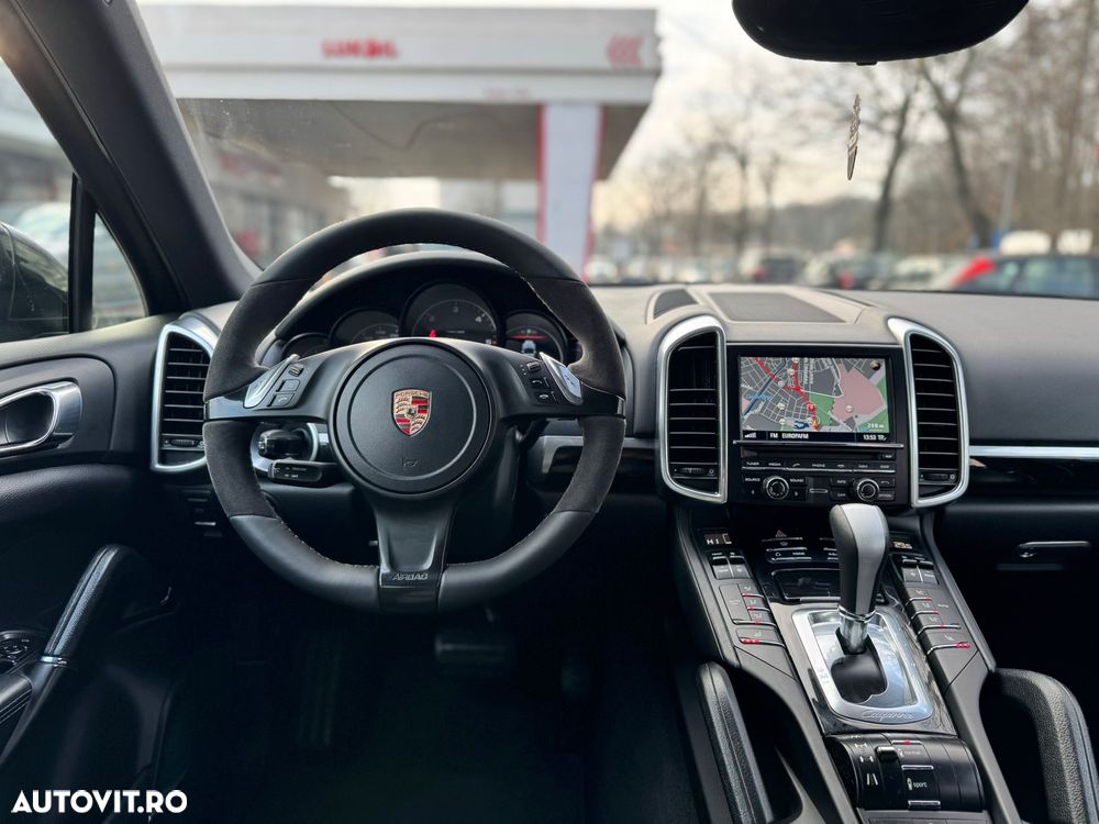 Porsche Cayenne Diesel Platinum Edition - 10