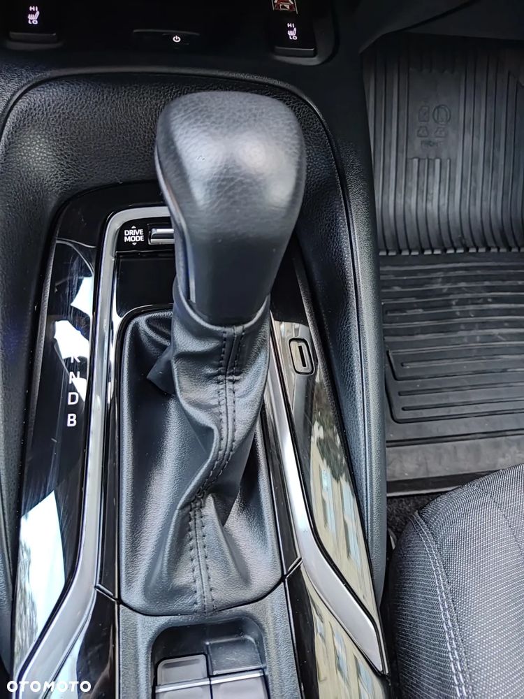 Toyota Corolla 1.8 Hybrid Comfort - 31