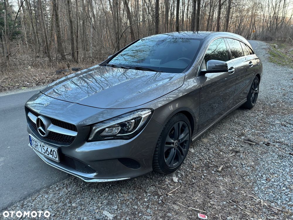 Mercedes-Benz CLA 180 7G-DCT UrbanStyle Edition - 4