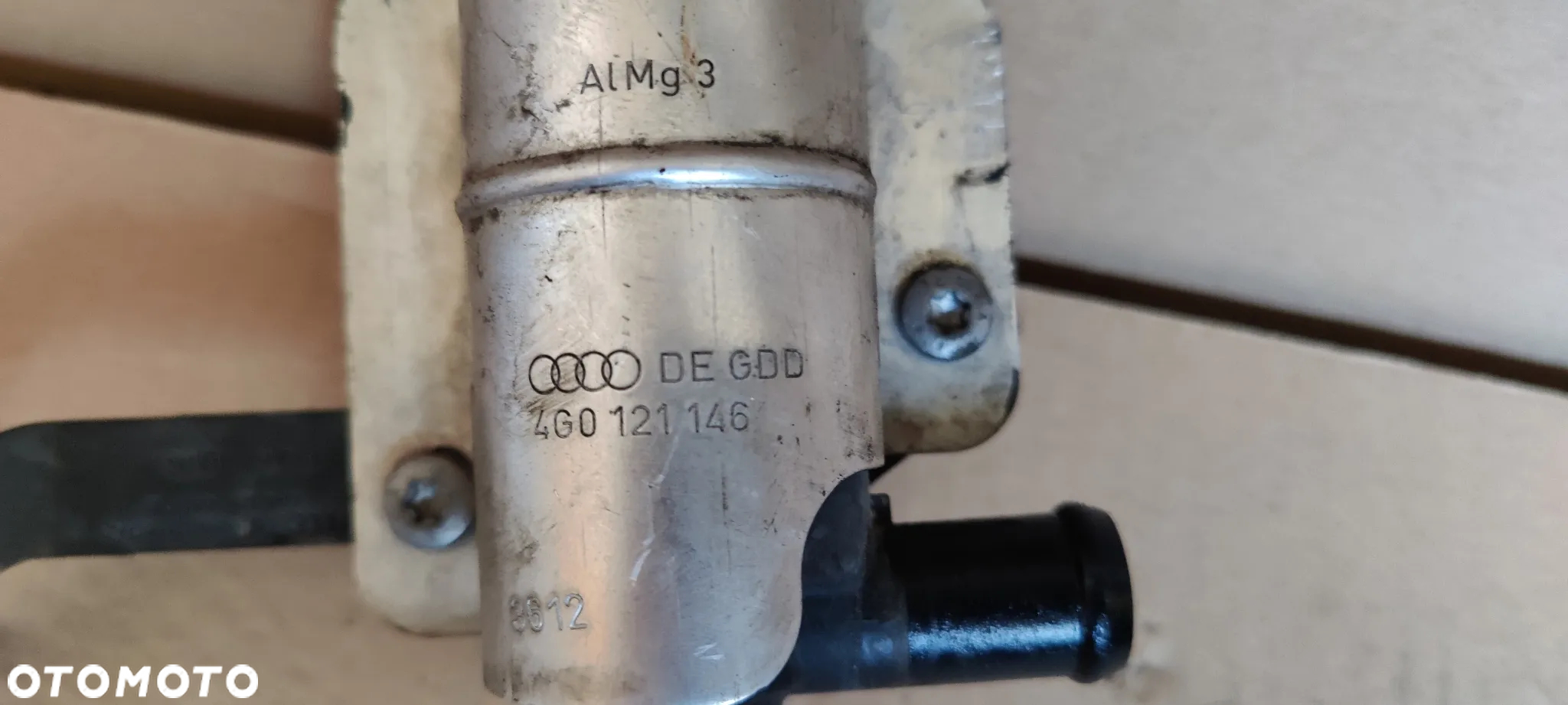DODATKOWA POMPA WODY AUDI A6 A7 C7 4g0121146 - 2