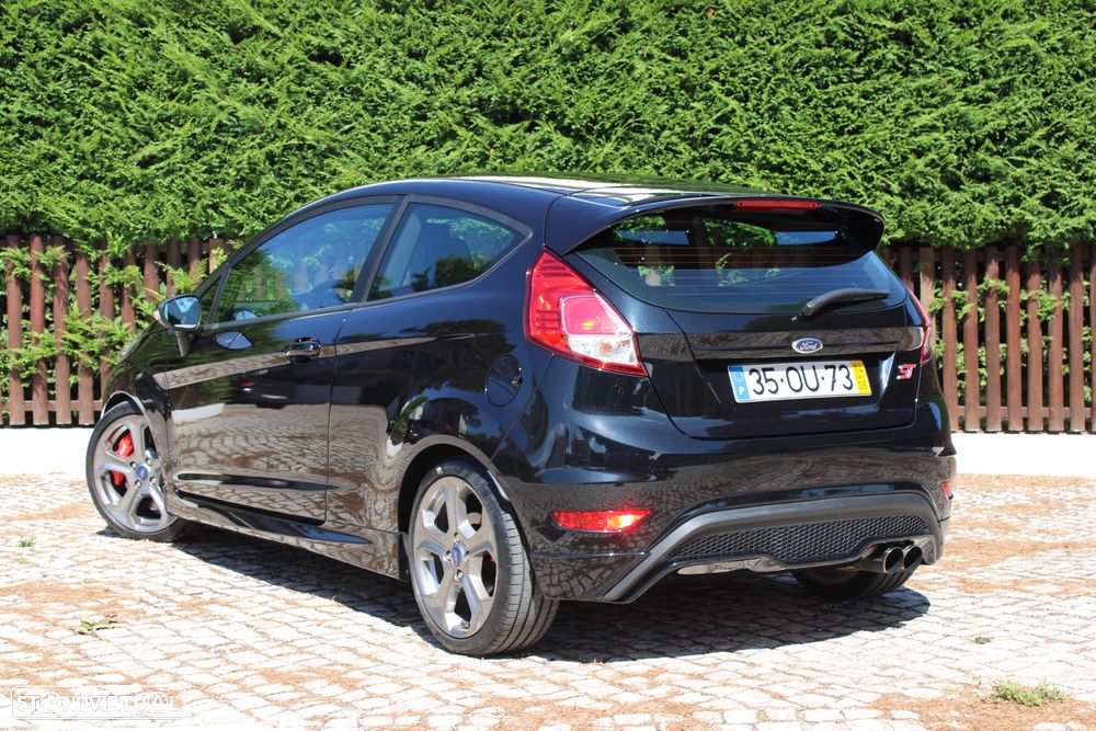 Ford Fiesta 1.6 T ST - 4
