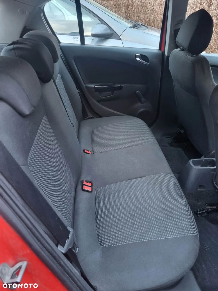 Opel Corsa 1.2 16V Essentia - 18