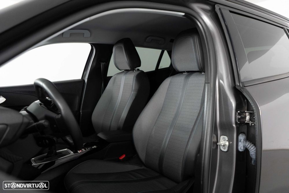 Peugeot 2008 1.2 PureTech Allure Pack - 9