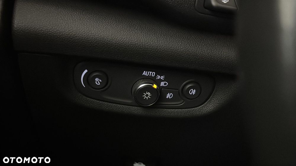 Opel Insignia 2.0 CDTI Business Elegance S&S - 27