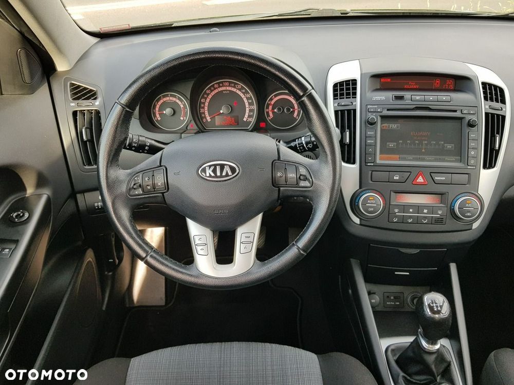 Kia Ceed 1.4 CVVT Spirit - 13